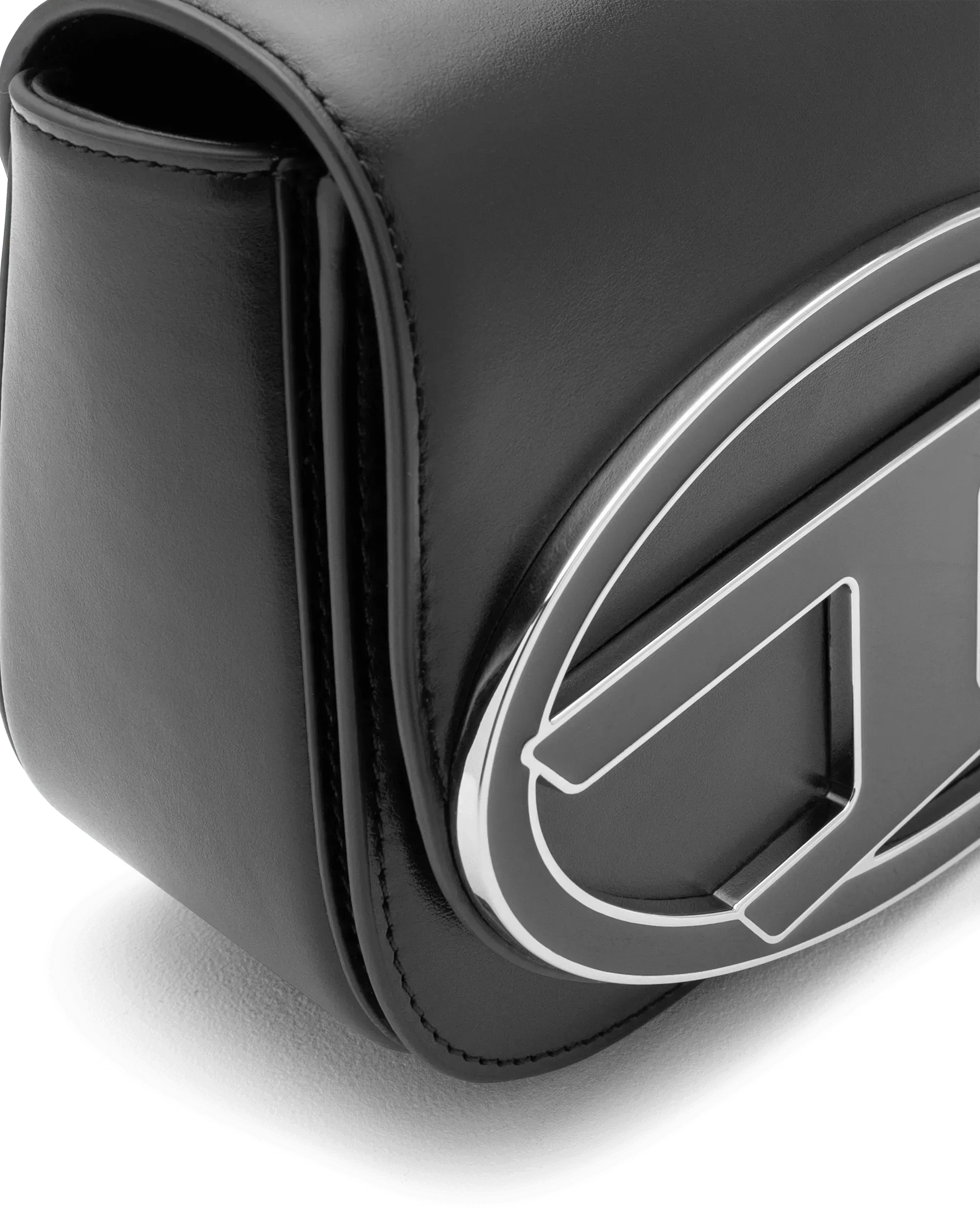 1DR M-Iconic Leather Medium Shoulder Bag