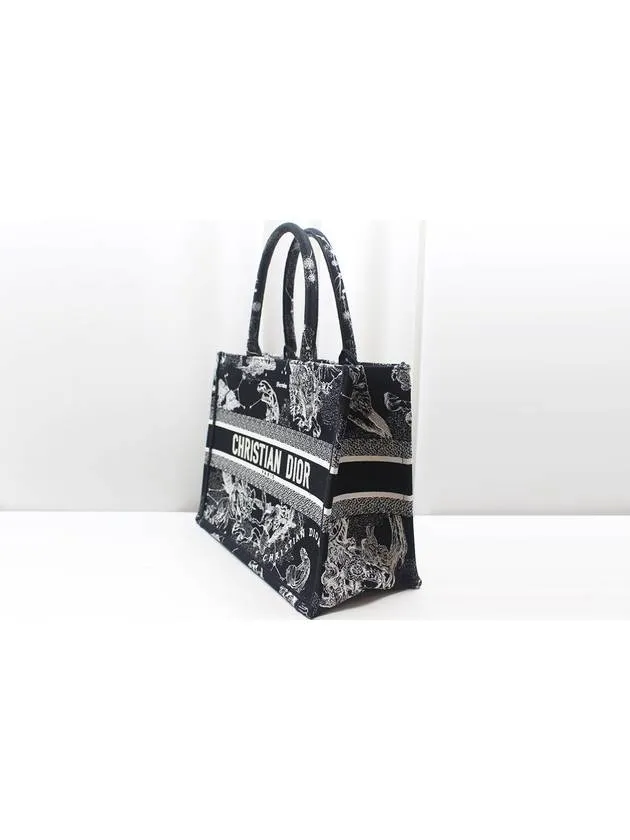 Book Tote Zodiac Black Medium M1296ZRHZ M06E