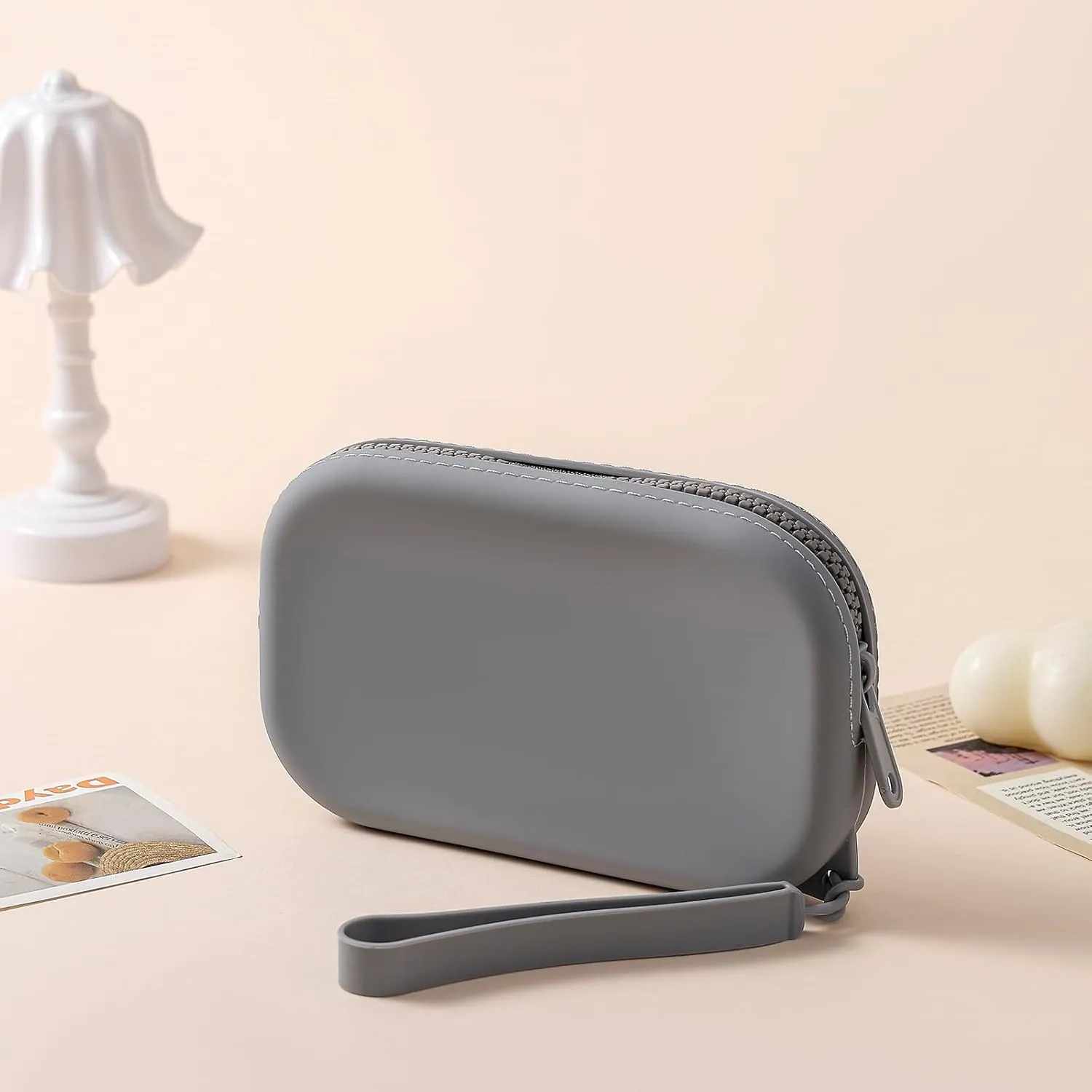 JOVAKIT Small Portable Silicone Makeup Bag for Women, Travel Waterproof Toiletry Cosmetic Bag Gifts for Women, Zipper Closure Makeup Case with Handle (Dark Grey)