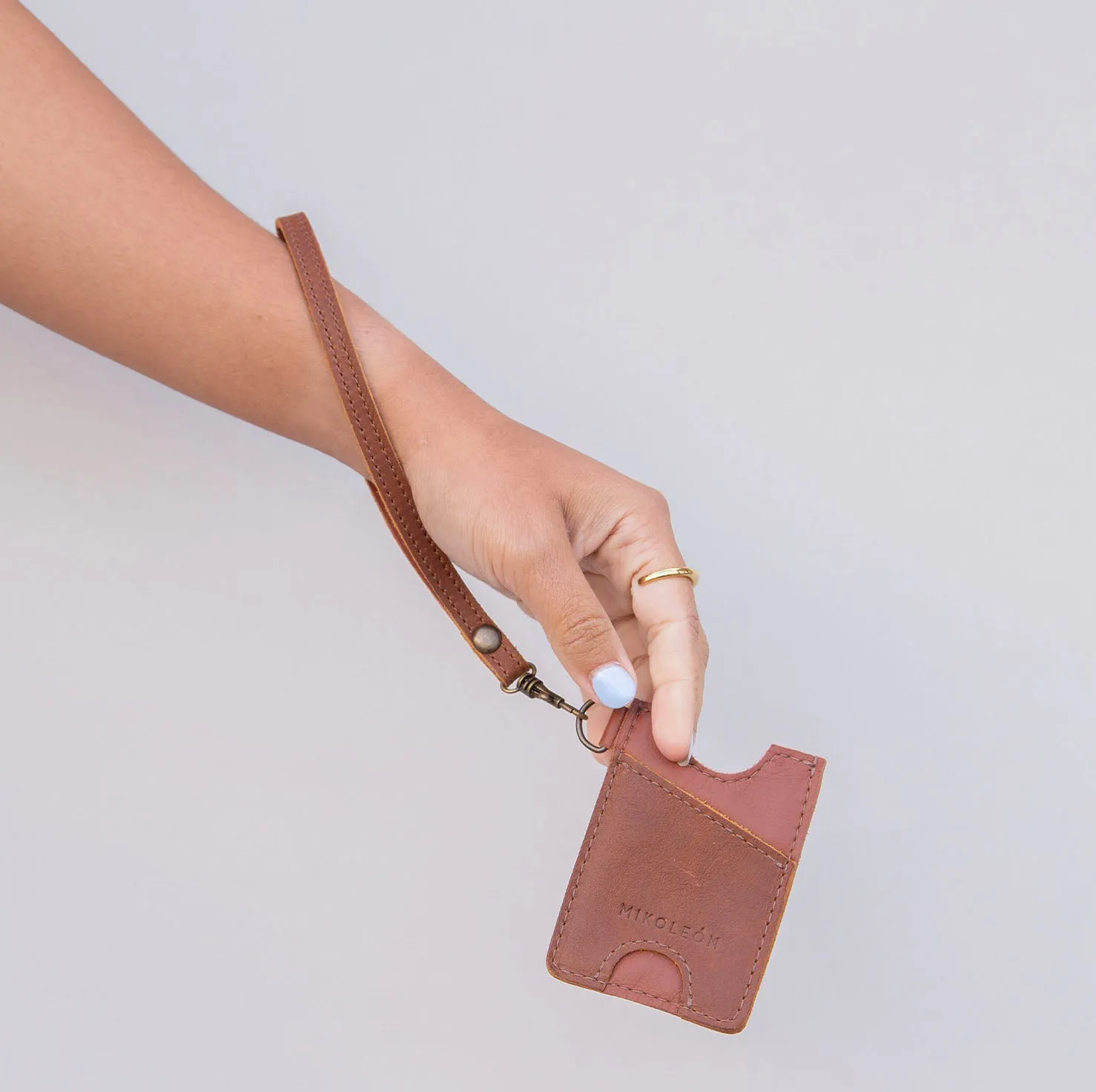 MK221362 - Brown Wristlet [Leather Bag Accessory]