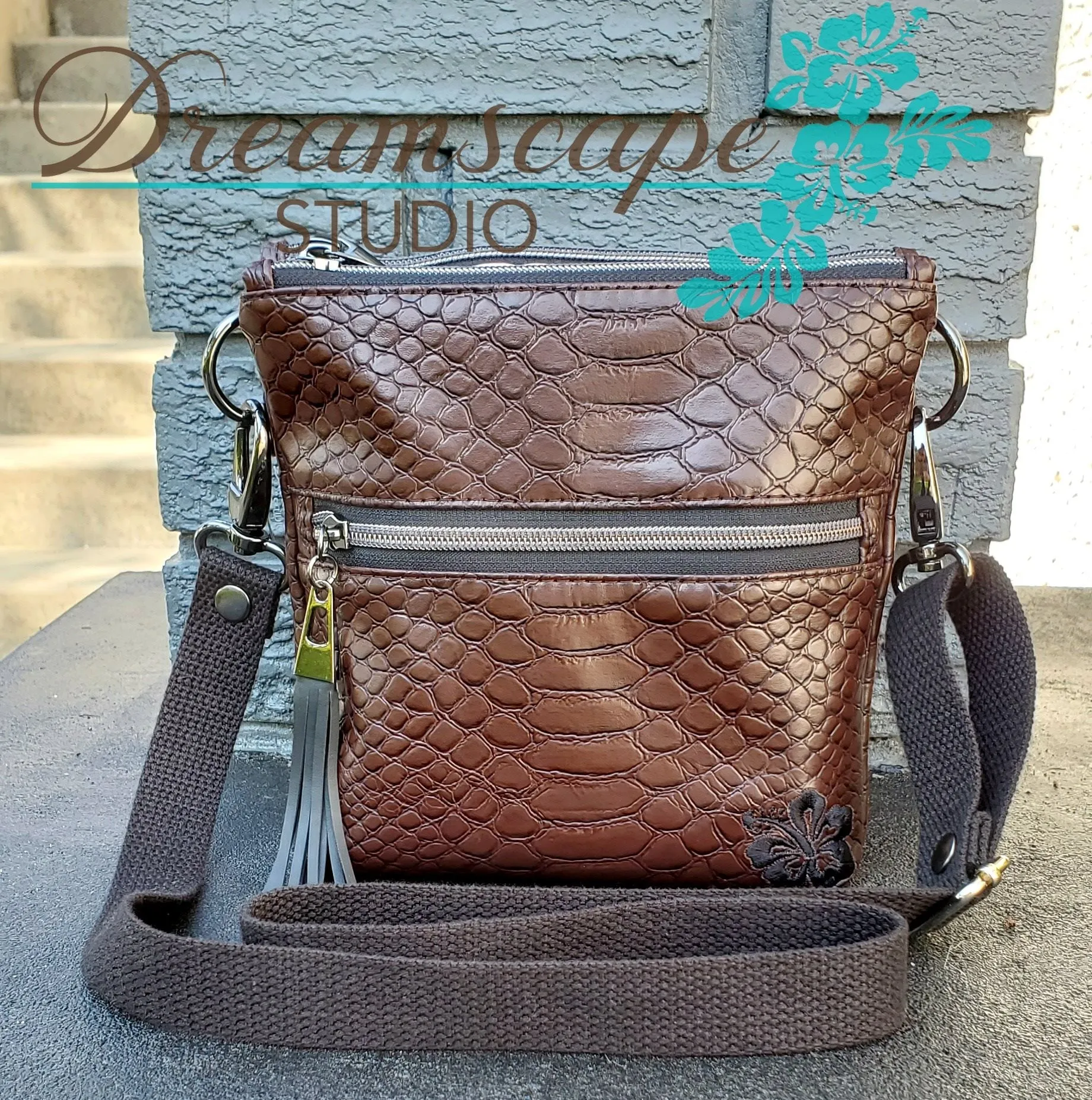 Pakana Convertible Bag PDF Pattern – Intermediate Level Design that is Stylish and Versatile