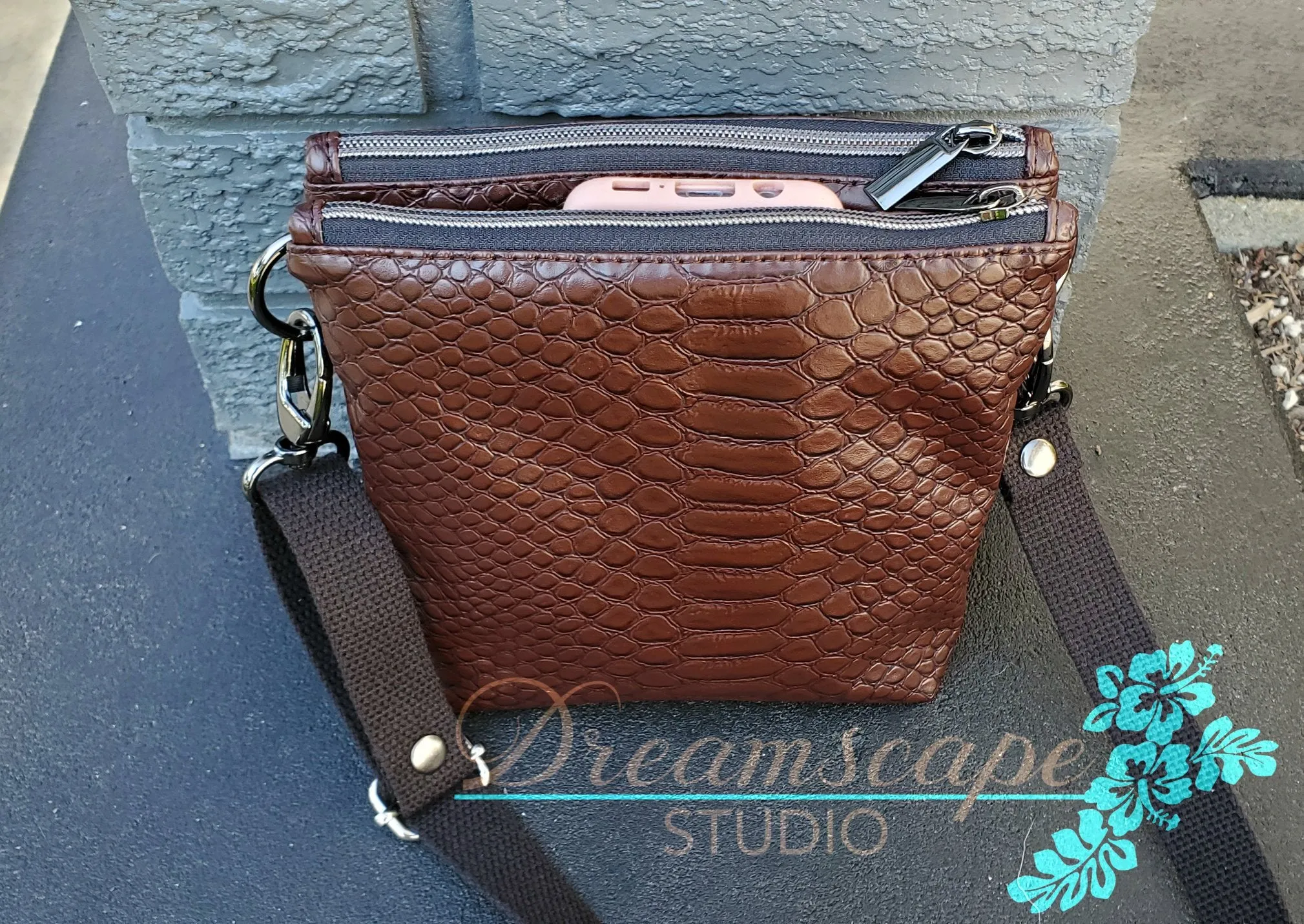 Pakana Convertible Bag PDF Pattern – Intermediate Level Design that is Stylish and Versatile
