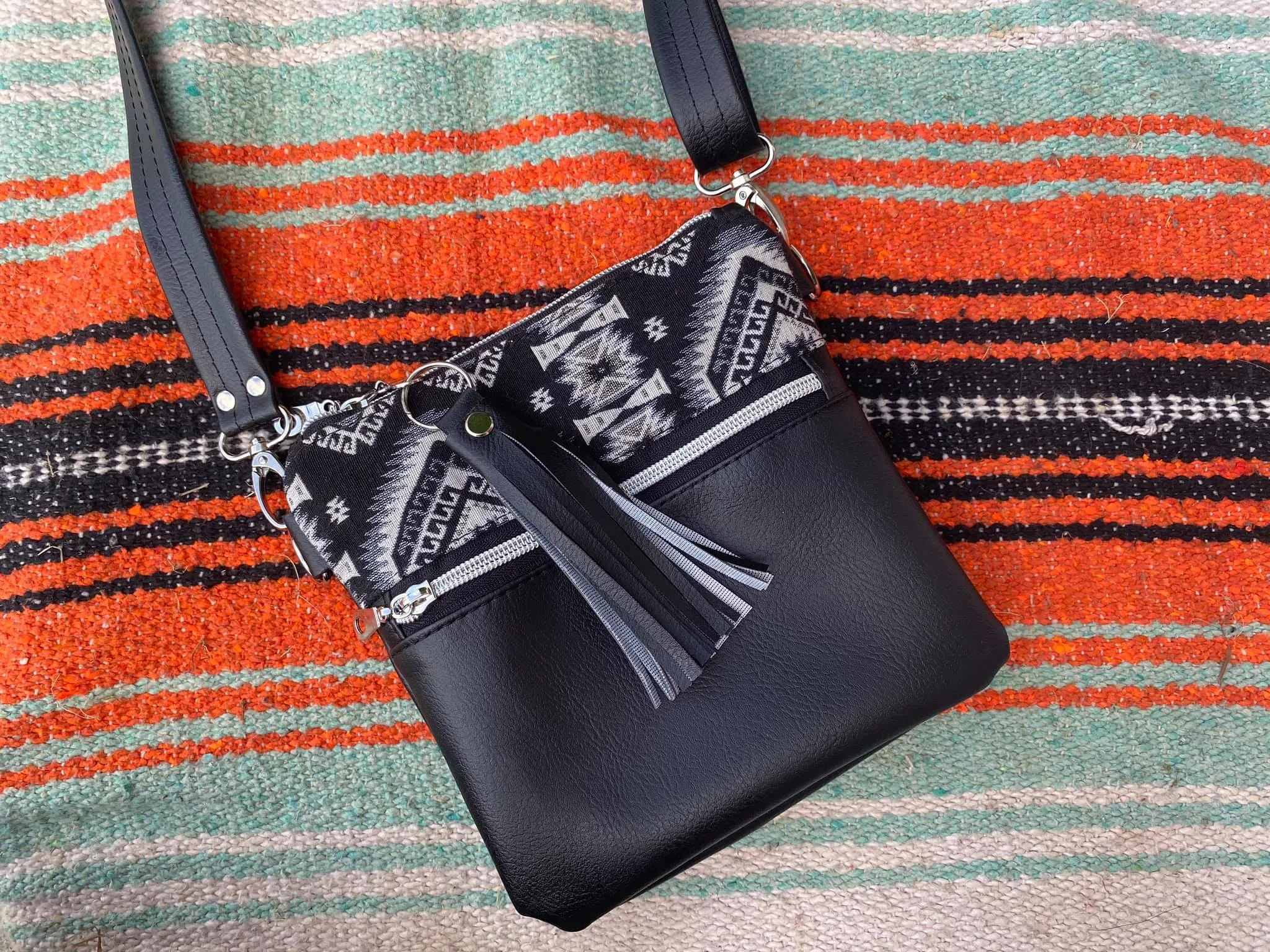 Pakana Convertible Bag PDF Pattern – Intermediate Level Design that is Stylish and Versatile