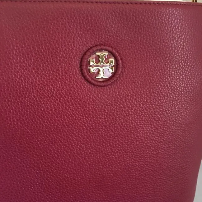TORY BURCH WHIPSTITCH LOGO CONVERTIBLE CROSSBODY BAG